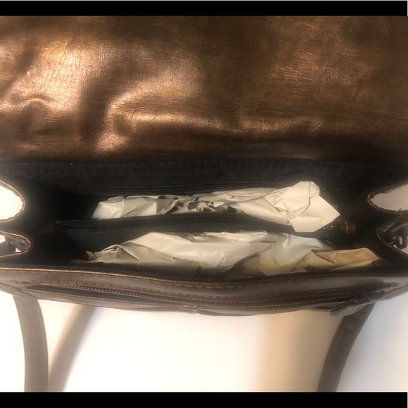 NEW Marc Chantel Bronze Shoulder Crossbody Purse - Picture 5 of 6